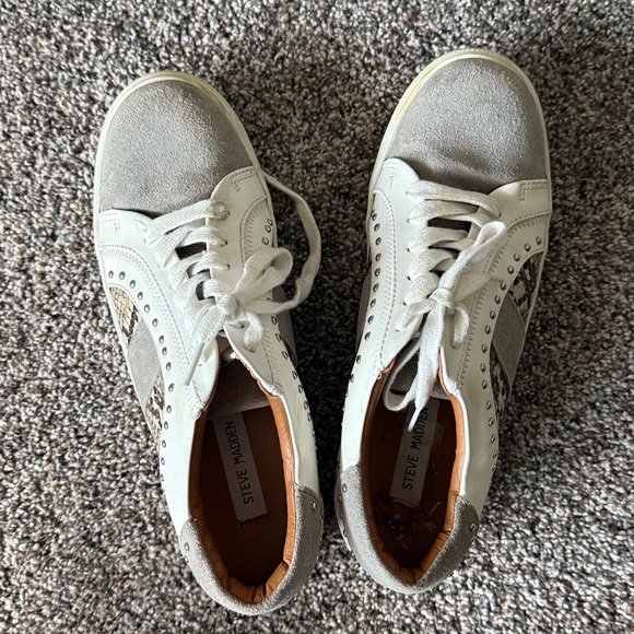 Steve Madden Sneakers - Picture 5 of 5